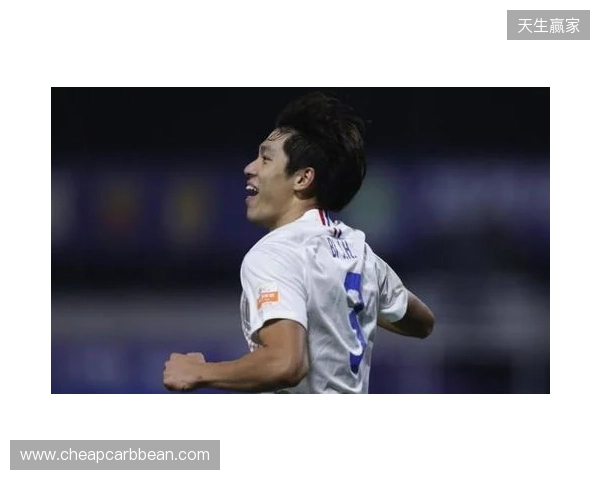 半场-玉昆暂0-0申花 约尼查造险两队合计1射正
